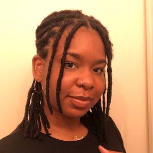 Meet your Posher, Anissa